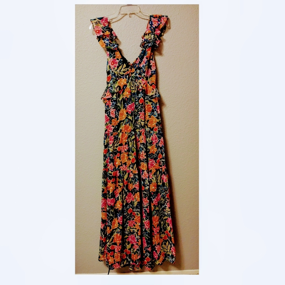 💥SALE💥New Aqua Bloomingdales Floral Chiffon Tiered Maxi Dress V Neck Ruffles M - Picture 11 of 13